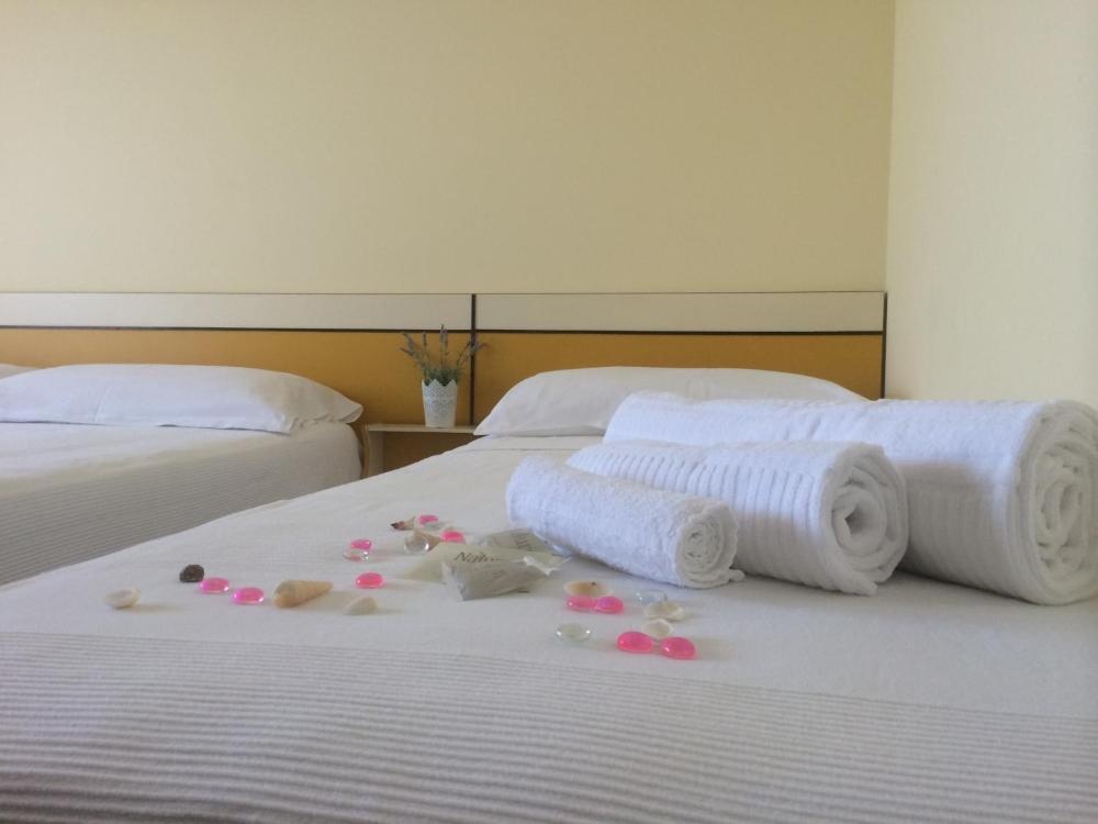 Room image 2